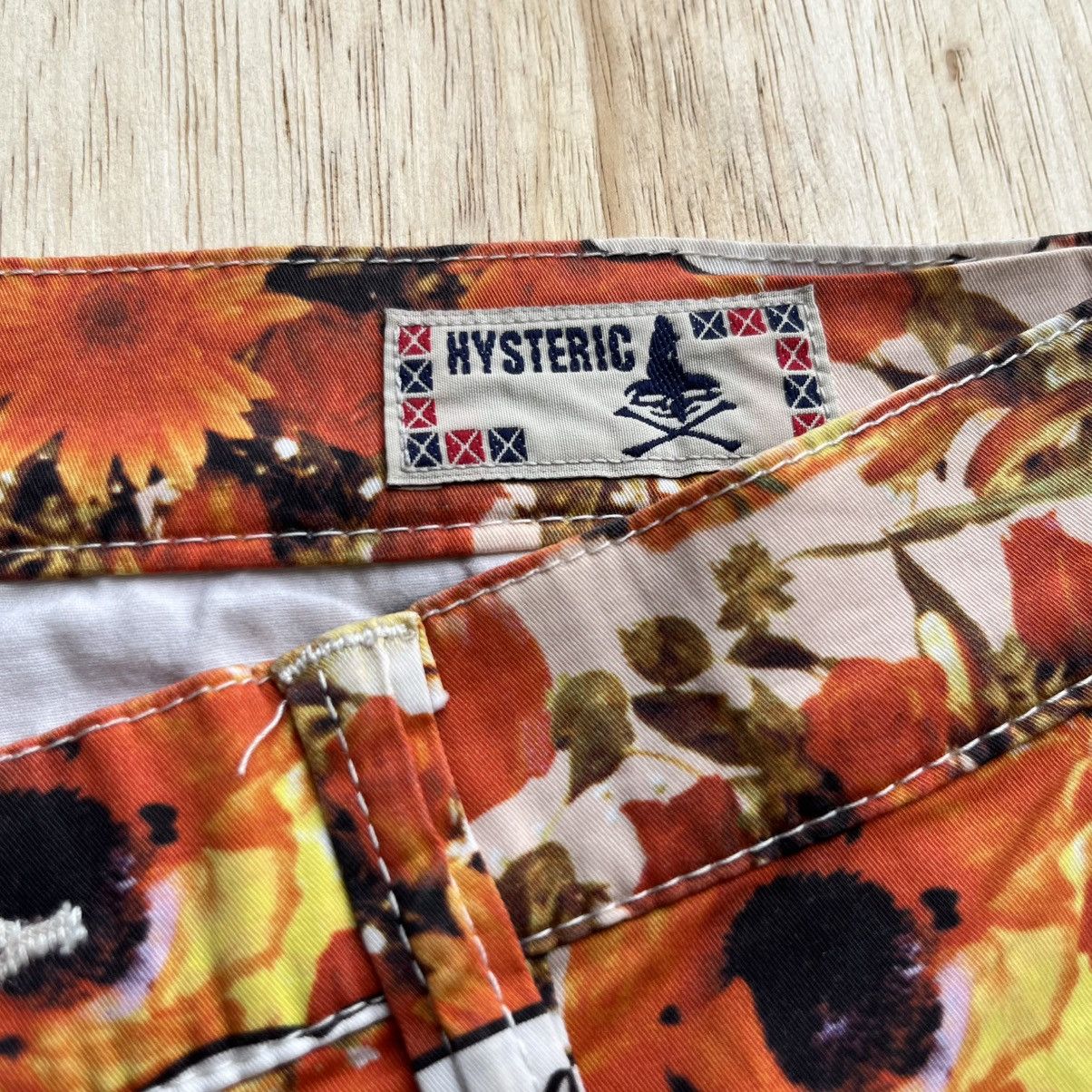 Hysteric Glamour HYSTERIC GLAMOUR JAPANESE BRAND CAT ON THE FLOWER GARDEN Size US 30 / EU 46 - 2 Thumbnail