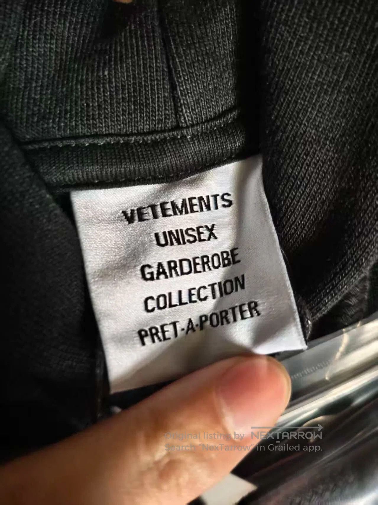 Vetements vetements logo print hooded sweatshirt size M. Size US M / EU 48-50 / 2 - 5 Thumbnail