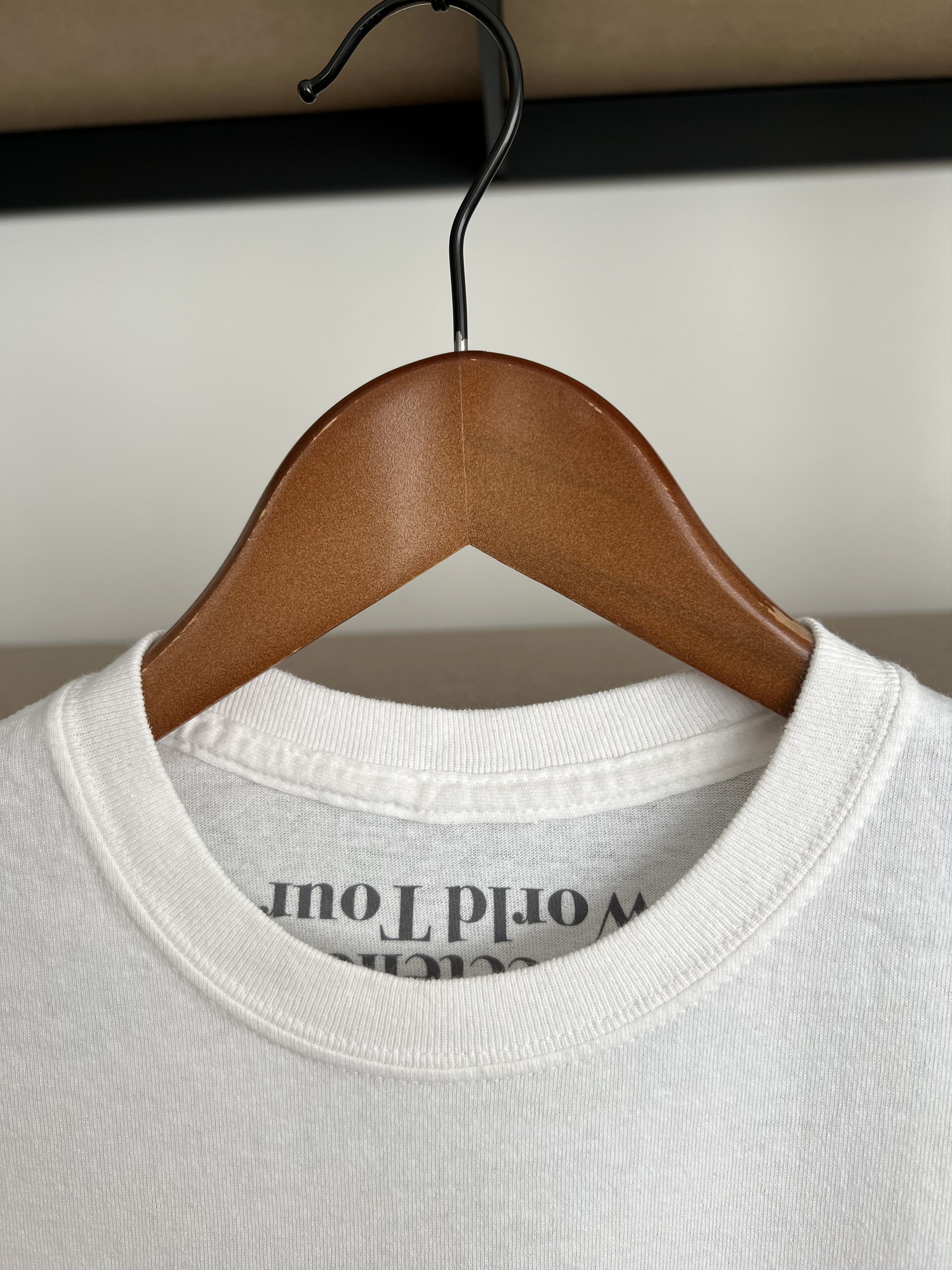 Band Tees Vintage Ariana Grande Sweetener World Tour 2019 T-shirt Size US S / EU 44-46 / 1 - 5 Thumbnail