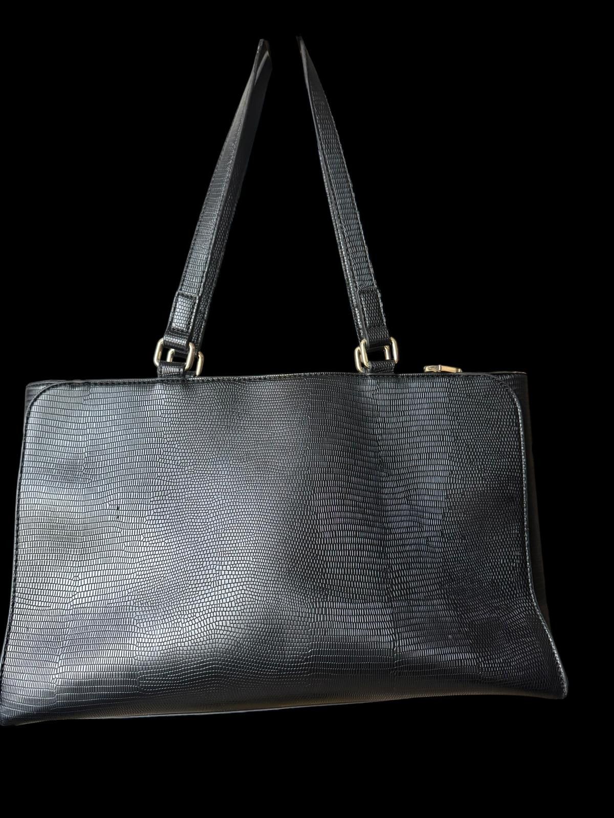 Other Love Moschino Black Textured Leather Tote with Chain Detail Size ONE SIZE - 3 Thumbnail