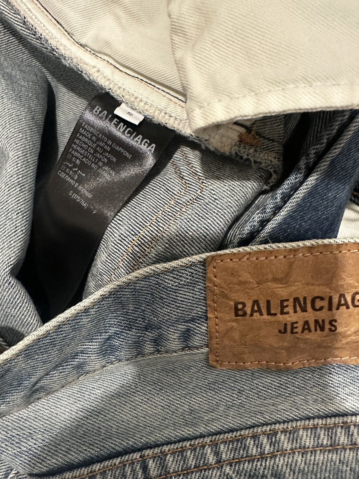 Balenciaga Balenciaga destroyed skater denim Size US 32 / EU 48 - 5 Thumbnail