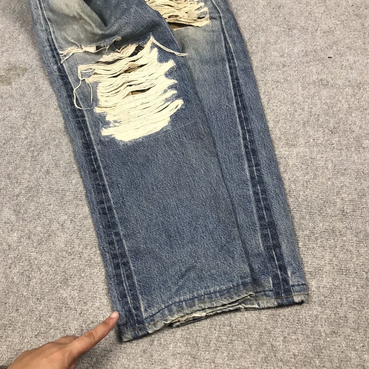 Levi's ❌NEED GONE❌Levi’s 501 distressed patchwork denim pant Size US 34 / EU 50 - 15 Thumbnail