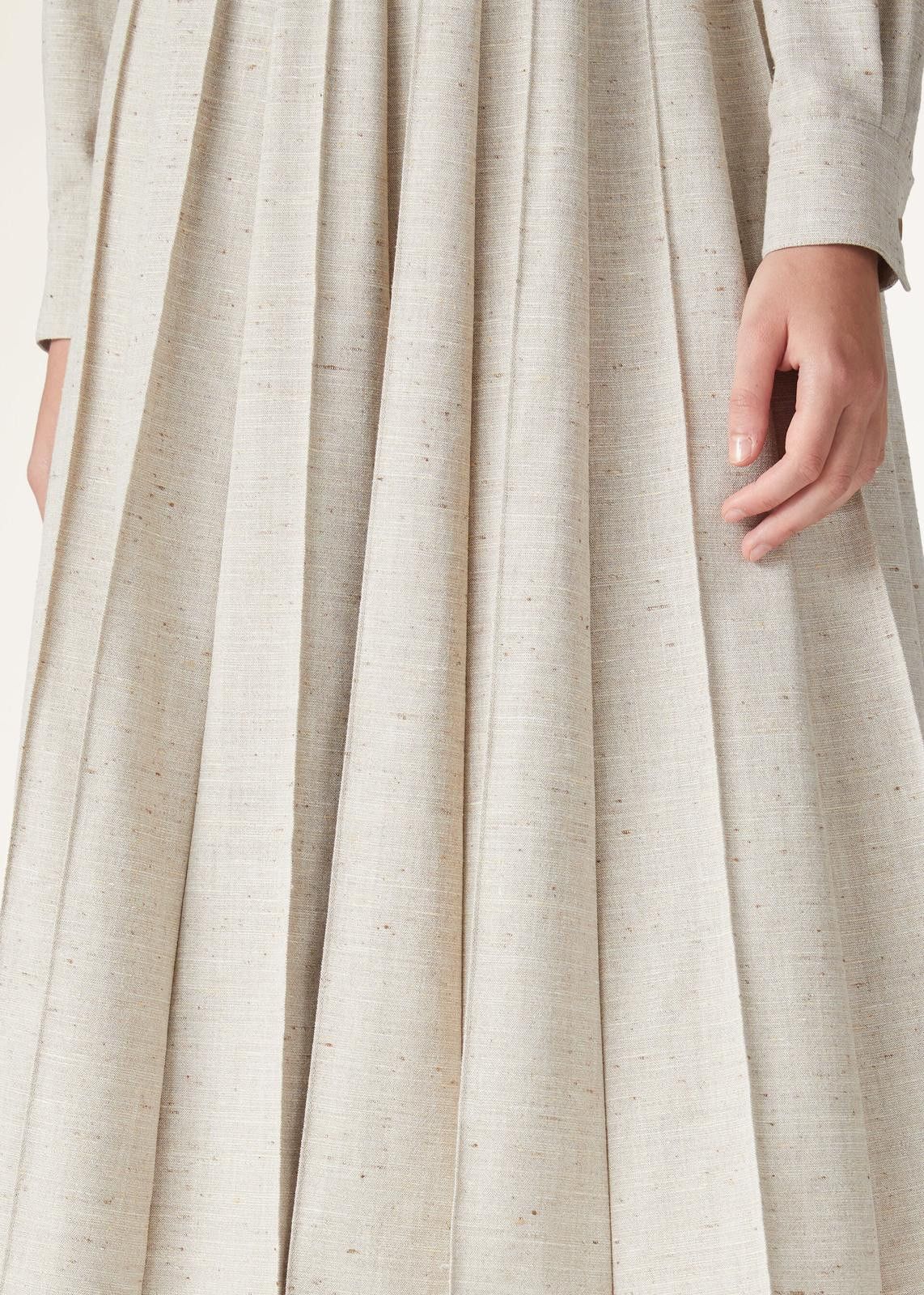 Loro Piana o1srvl11e0225 FAO0176 Fumiko Skirt in Beige Size 27" / US 4 / IT 40 - 4 Thumbnail