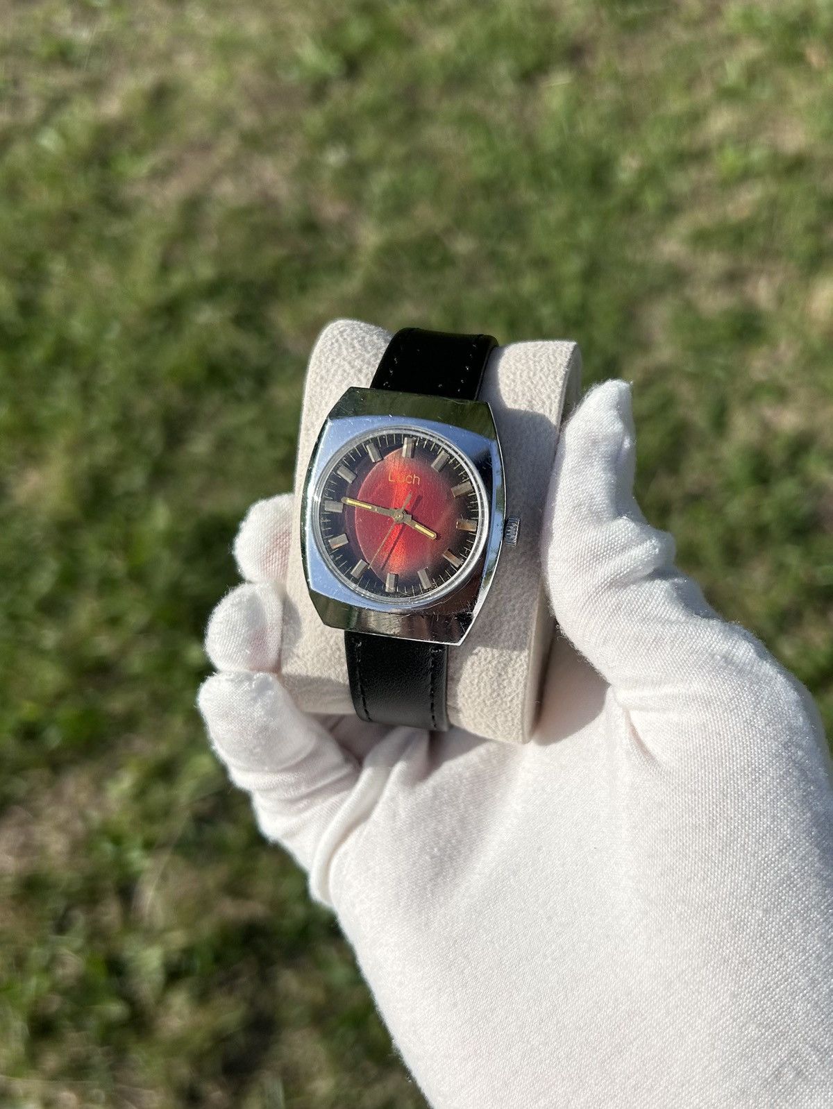 Vintage Vintage Watch Luch Soviet USSR Mechanical Retro 1970s Size ONE SIZE - 9 Thumbnail