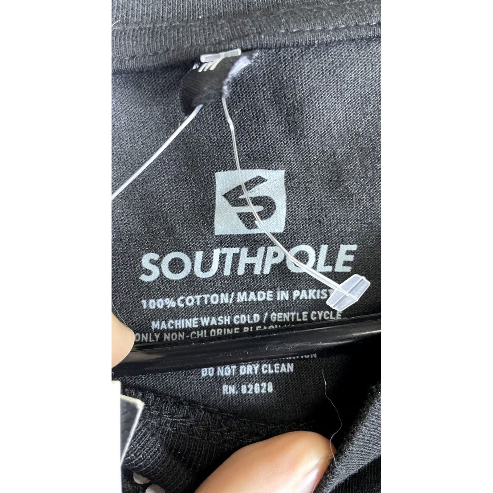 Southpole Southpole Mens Medium Black Studded Skull Tribal Graphic Tee Streetwear Shirt Size US M / EU 48-50 / 2 - 5 Thumbnail