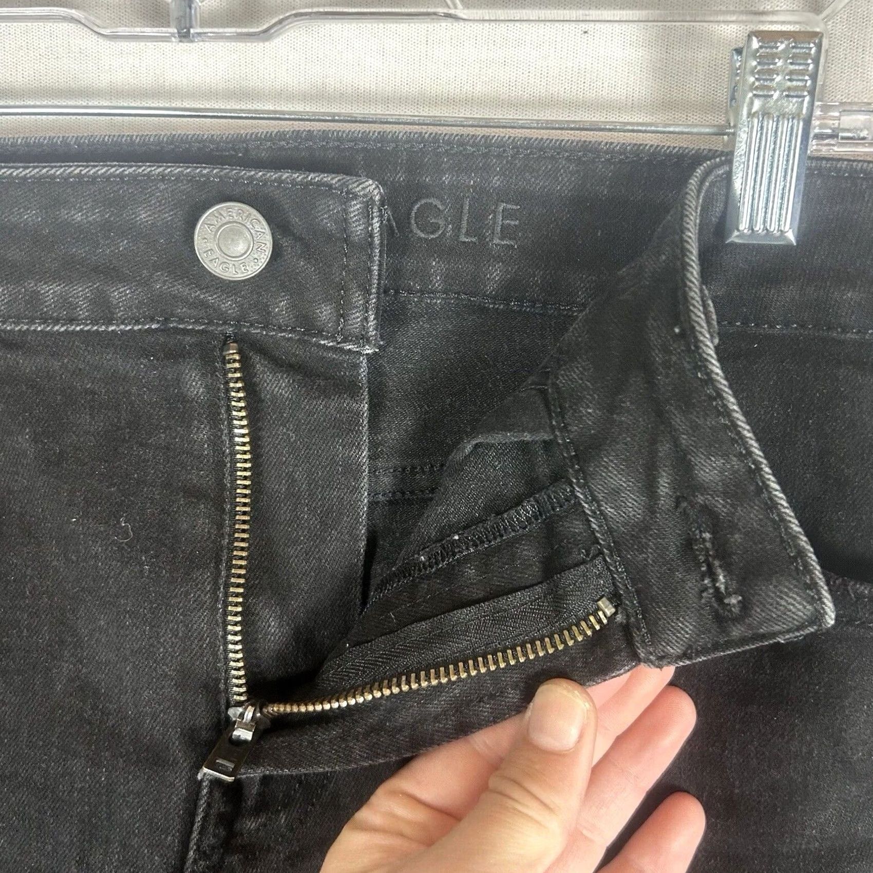 American Eagle Outfitters American Eagle Outfitters Womens Cut-Off Shorts Black 3 Inseam 32 Stretch Denim Slim/ Skinny Fit - Casual Beach Holiday Summer Size 24" / US 00 / IT 34 - 2 Thumbnail