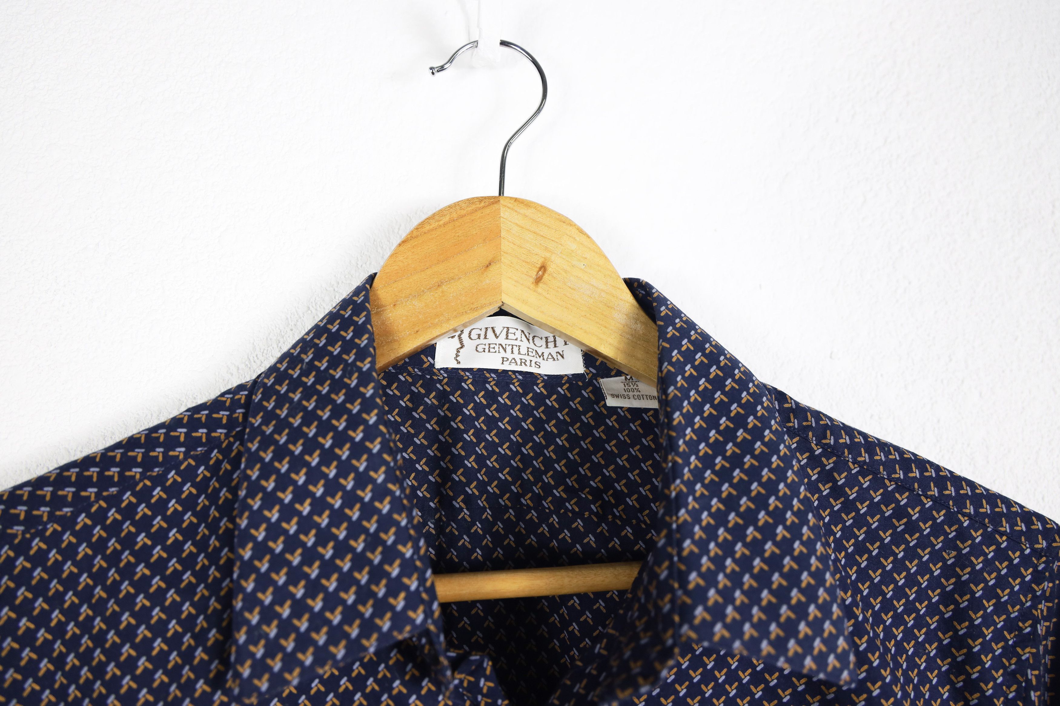 Givenchy Vintage Givenchy Gentleman Paris Abstract Pattern Shirt Size US M / EU 48-50 / 2 - 4 Thumbnail