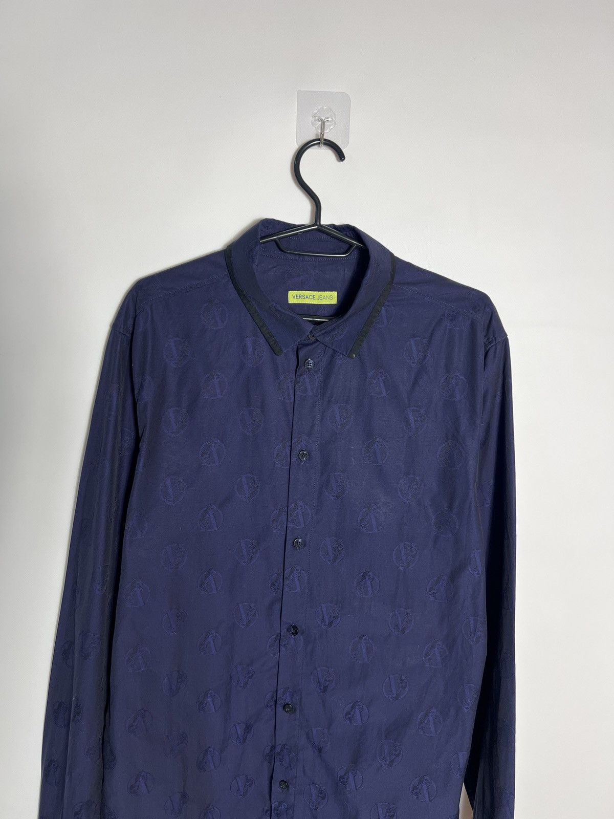 Versace Vintage Versace Monogram Shirt Rare Size US L / EU 52-54 / 3 - 2 Thumbnail