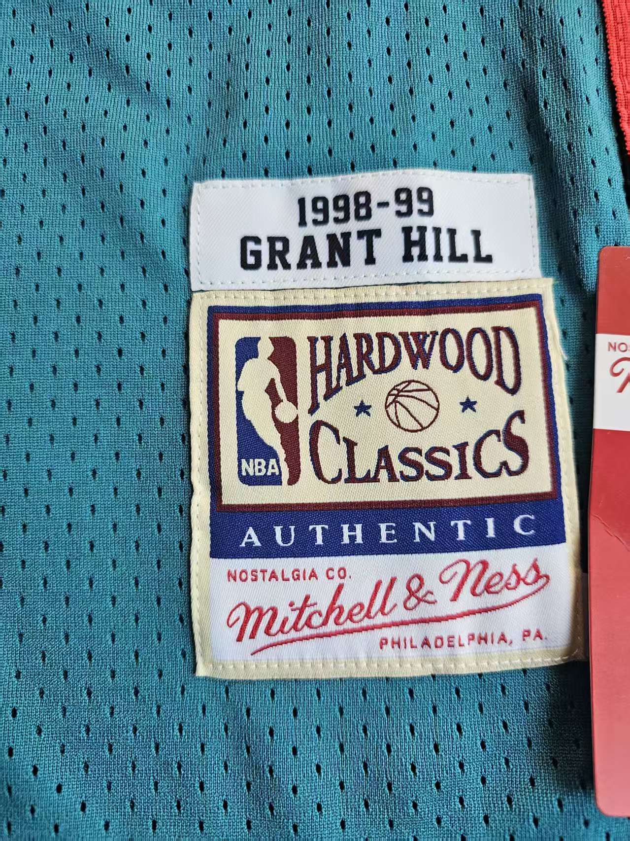 NBA #33 Grant Hill Jersey Detroit Pistons 1998 99 Size US XXL / EU 58 / 5 - 4 Thumbnail