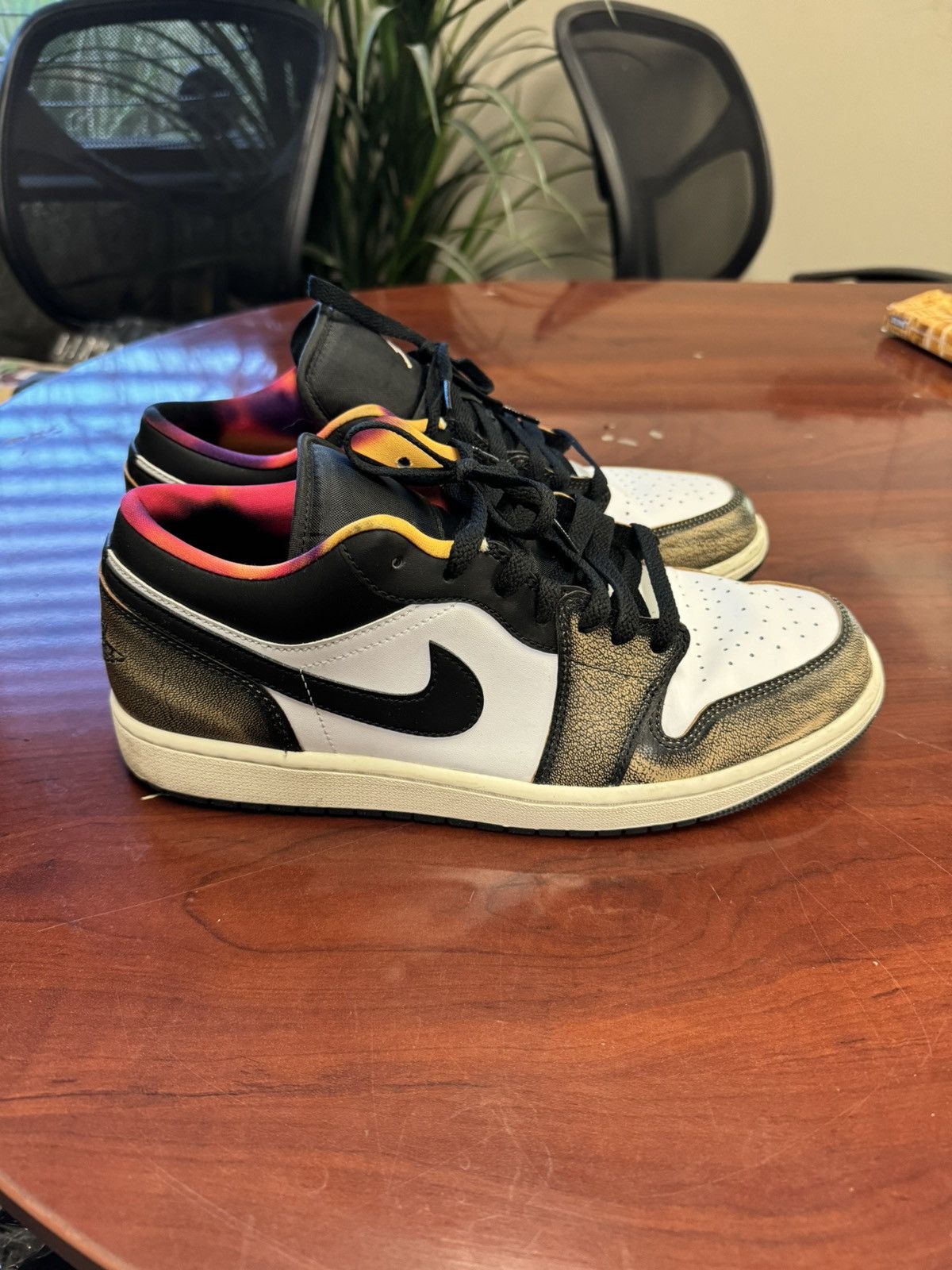 Jordan Brand Jordan 1 lows white, black & brown Size US 11 / EU 44 - 1 Thumbnail