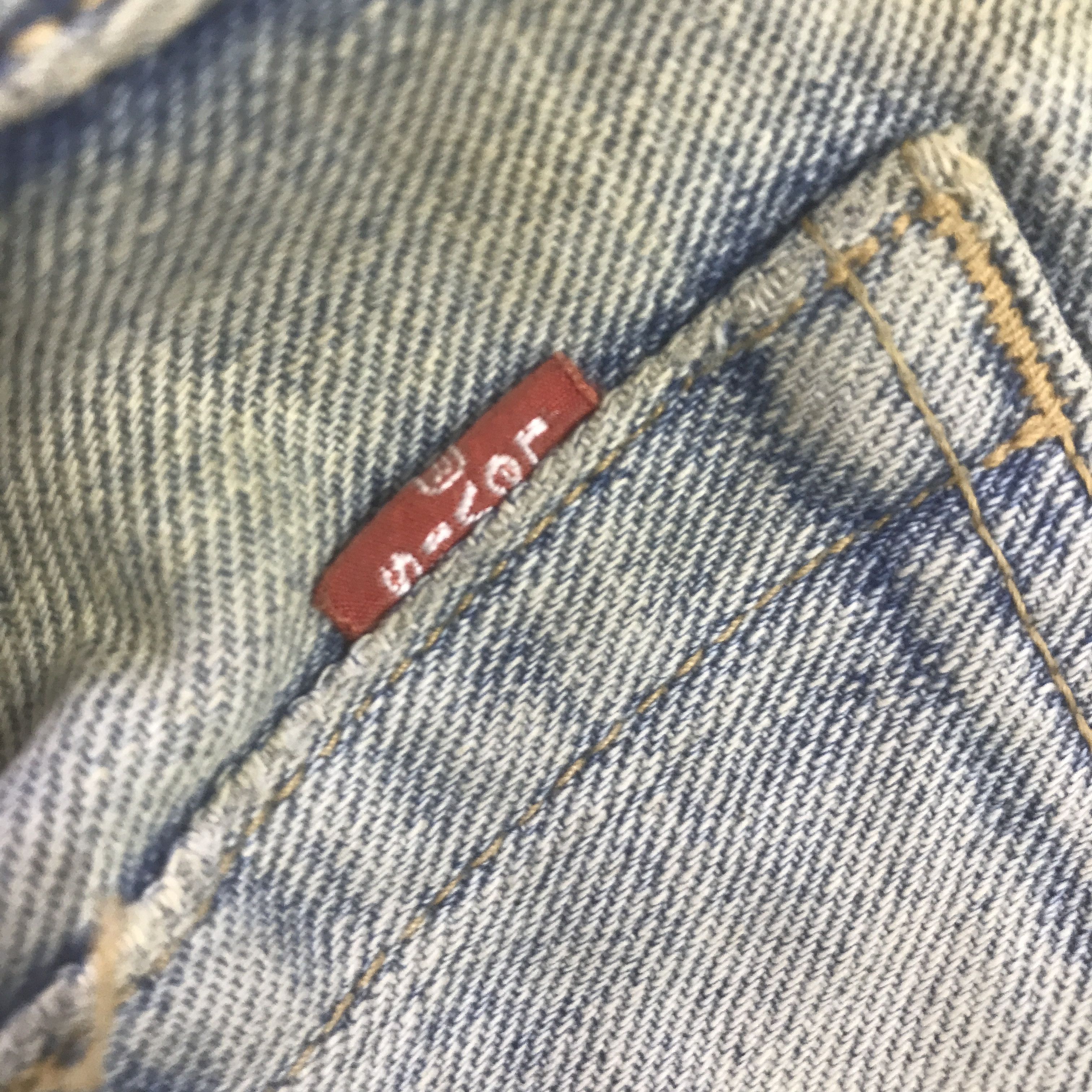 Levi's Vintage Clothing LEVI'S LIGHT WASH DENIM JEANS PANTS K129B8 Size US 30 / EU 46 - 15 Thumbnail