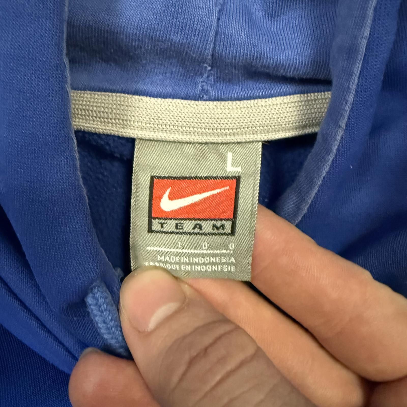Nike Rare Nike Team Center Swoosh USA South Park Football Hoodie Size US L / EU 52-54 / 3 - 4 Thumbnail