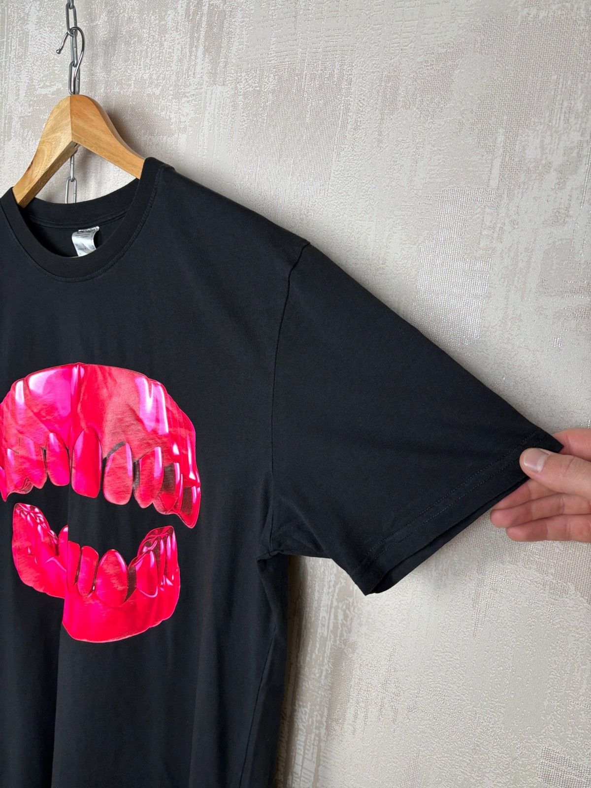 Ikea IKEA Giltig Katie Teeth 3D Print T-shirt Size L Size US L / EU 52-54 / 3 - 8 Thumbnail