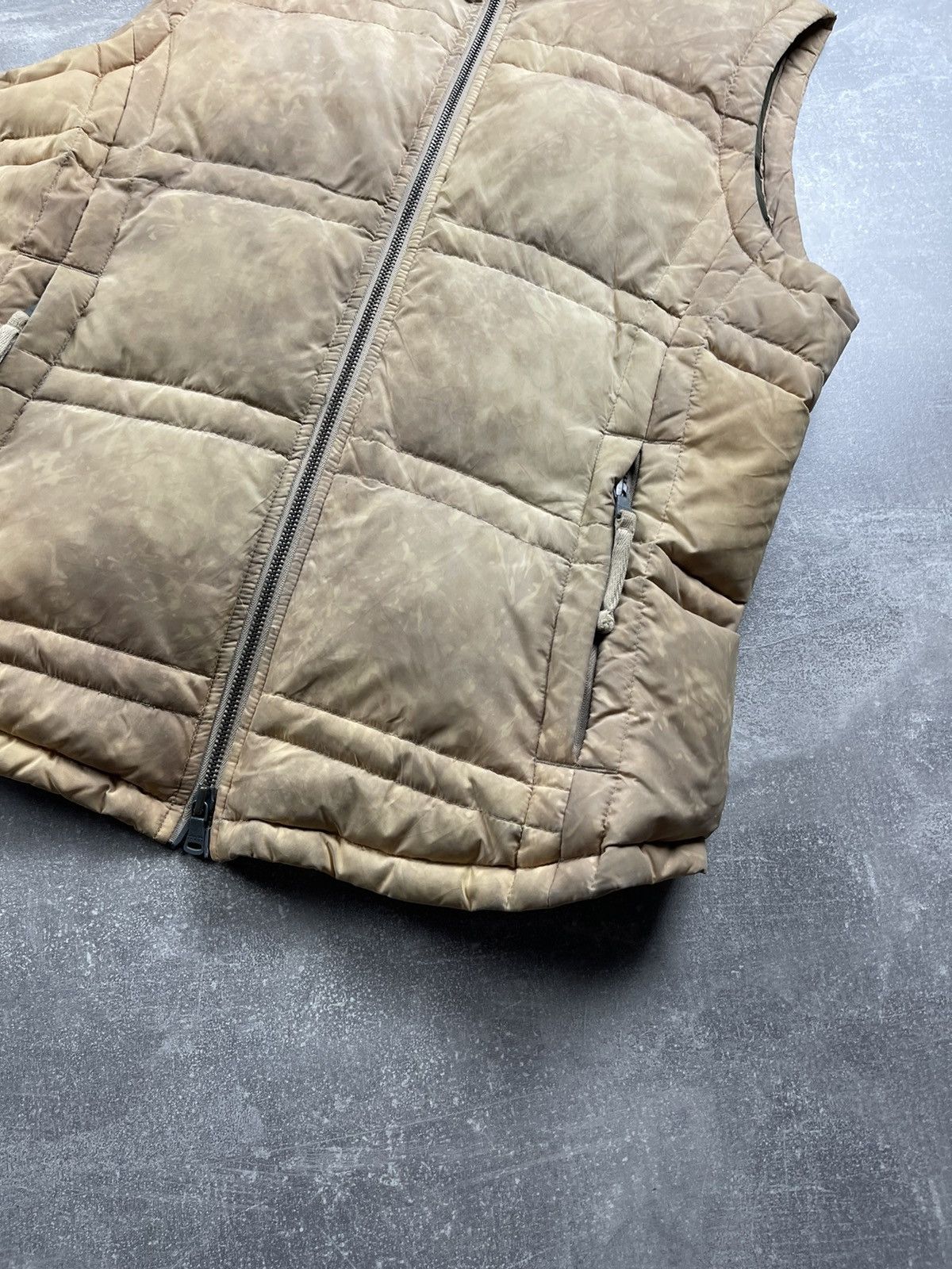 Calvin Klein Calvin Klein Jeans Vintage Quilted Puffer Vest Khaki Tan 00s Size US L / EU 52-54 / 3 - 4 Thumbnail