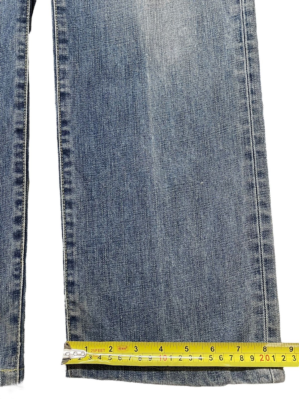 Uniqlo Vintage Japanese Uniqlo Blue Faded Wash Style Loose Jeans Size US 34 / EU 50 - 16 Thumbnail