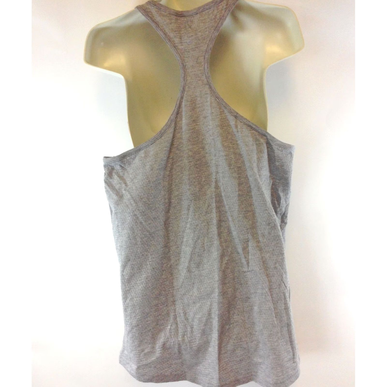 Under Armour Under Armour Womens Grey heatgear Tank Top Large 1240255 025 Semi Fitted Size L / US 10 / IT 46 - 3 Thumbnail