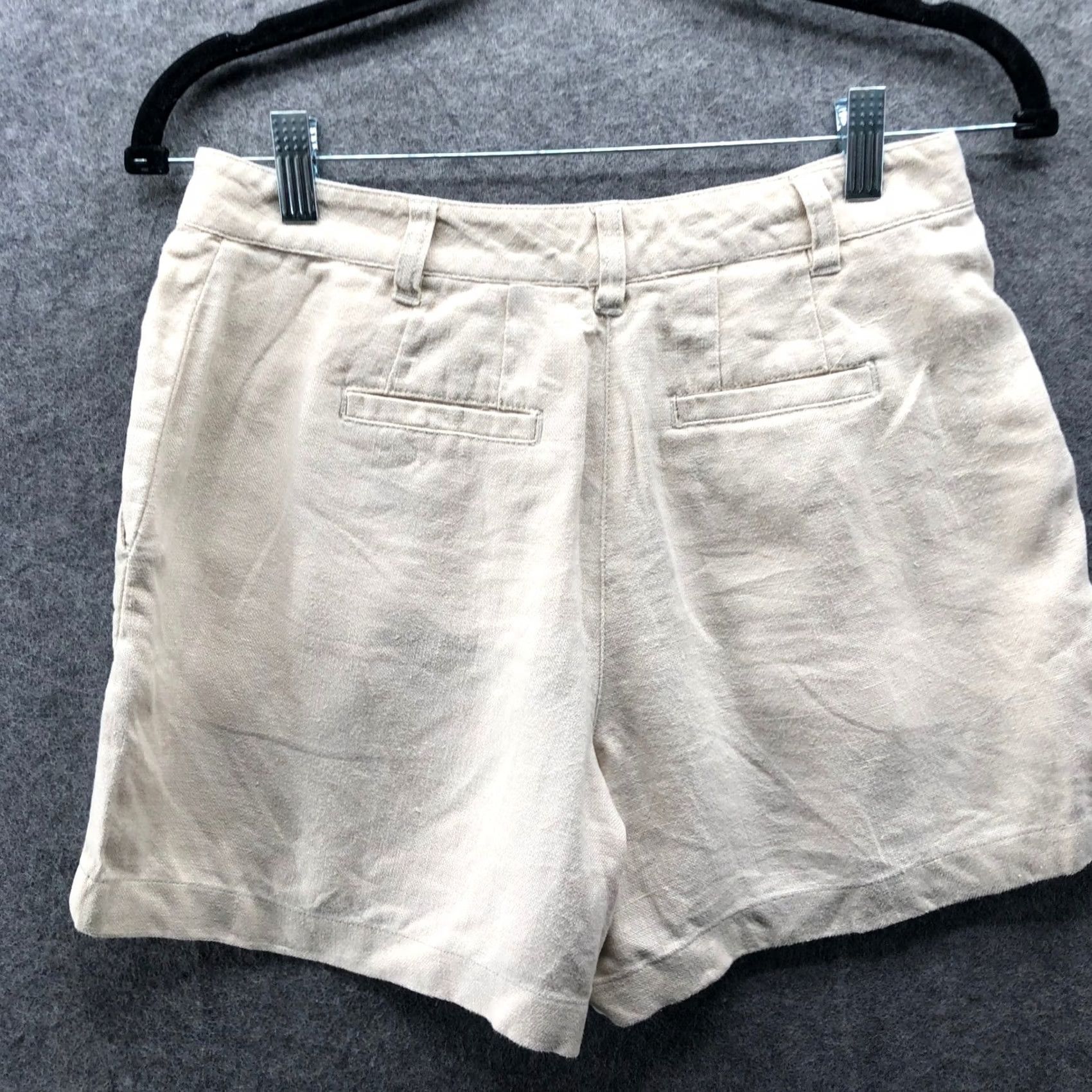 Ann Taylor VINTAGE? No. Ann Taylor 100% Linen Shorts Womens 4 Beige High Rise Flat Front Zip Hook Shirt Size 27" / US 4 / IT 40 - 2 Thumbnail