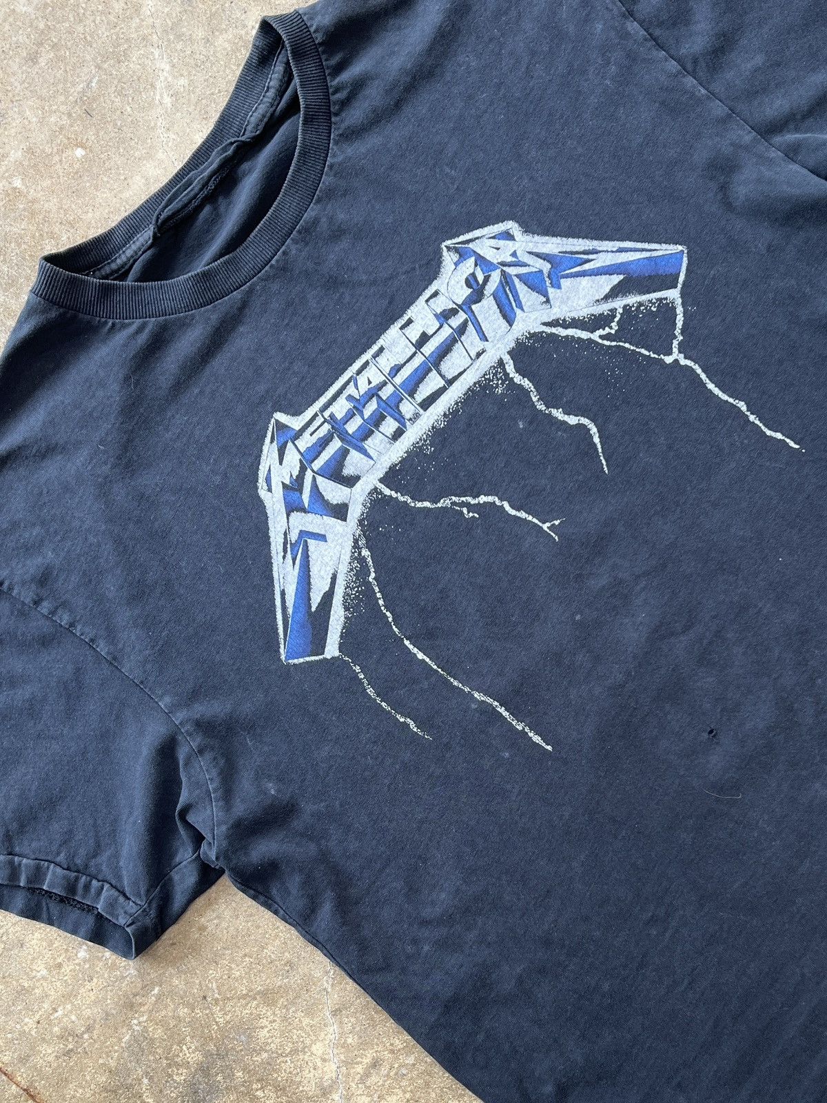 Band Tees Vintage 2000s 80s style Metallica Ride the Lightning Large Size US L / EU 52-54 / 3 - 4 Thumbnail
