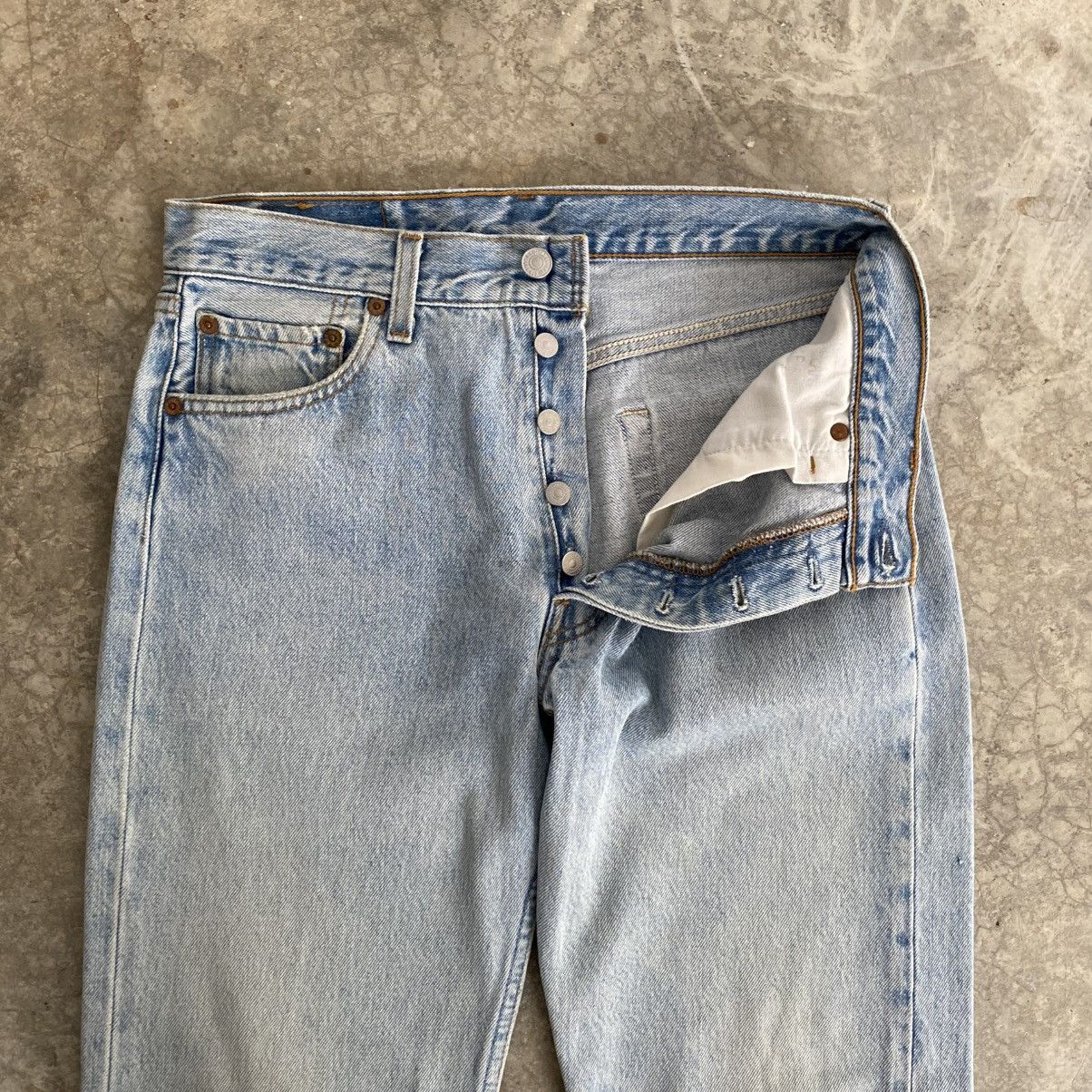 Levi's Size 30x29.5 Vintage 1996 Levis 501 Light Blue Denim Jeans Size US 30 / EU 46 - 7 Thumbnail