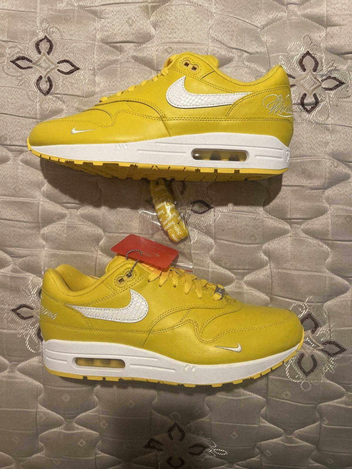 Nike × Supreme DS NIKE AIR MAX 1 SUPREME 2025 COLLAB/ YELLOW Size US 11 / EU 44 - 2 Thumbnail