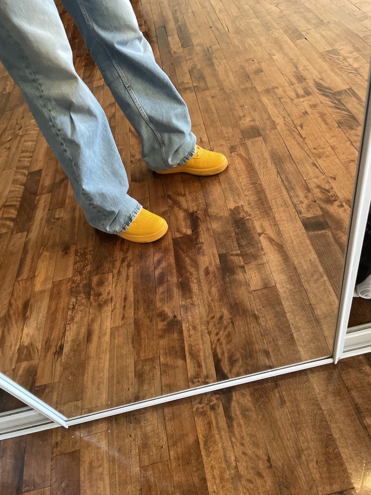 Nike Yellow Air Force 1 '07 Sneakers Size US 8.5 / EU 41-42 - 3 Thumbnail