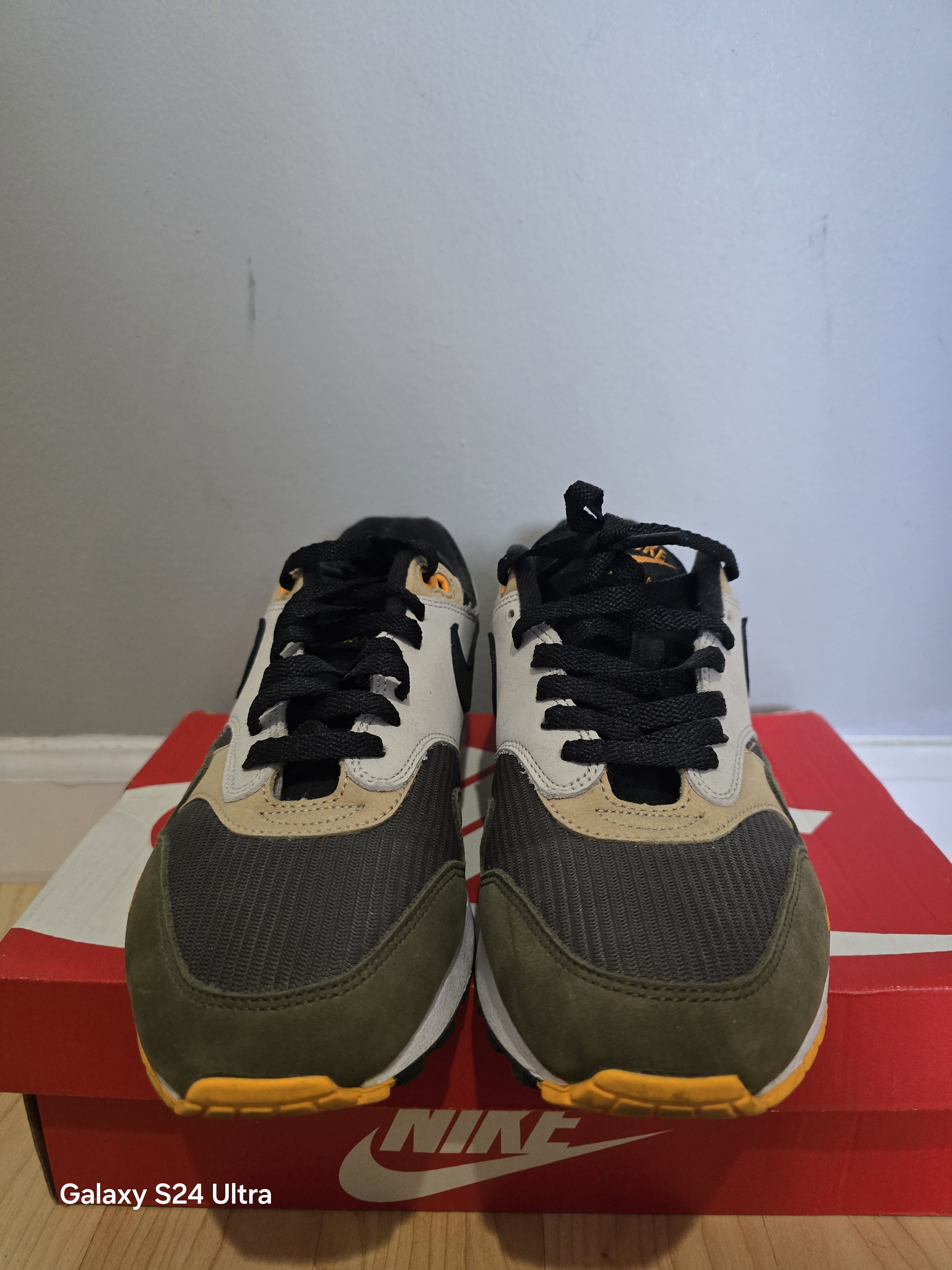 Nike Nike Air Max 1 Size US 9.5 / EU 42-43 - 3 Thumbnail