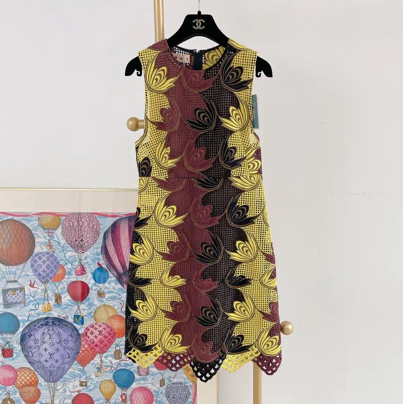 Marni Marni Colorful Short-Sleeve Dress for Women 0089 Size M / US 6-8 / IT 42-44 - 1 Thumbnail