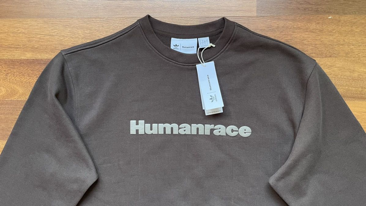 Adidas × Pharrell ADIDAS x PHARRELL WILLIAMS BASICS CREW SWEATSHIRT SIZE “L” Size US L / EU 52-54 / 3 - 2 Thumbnail