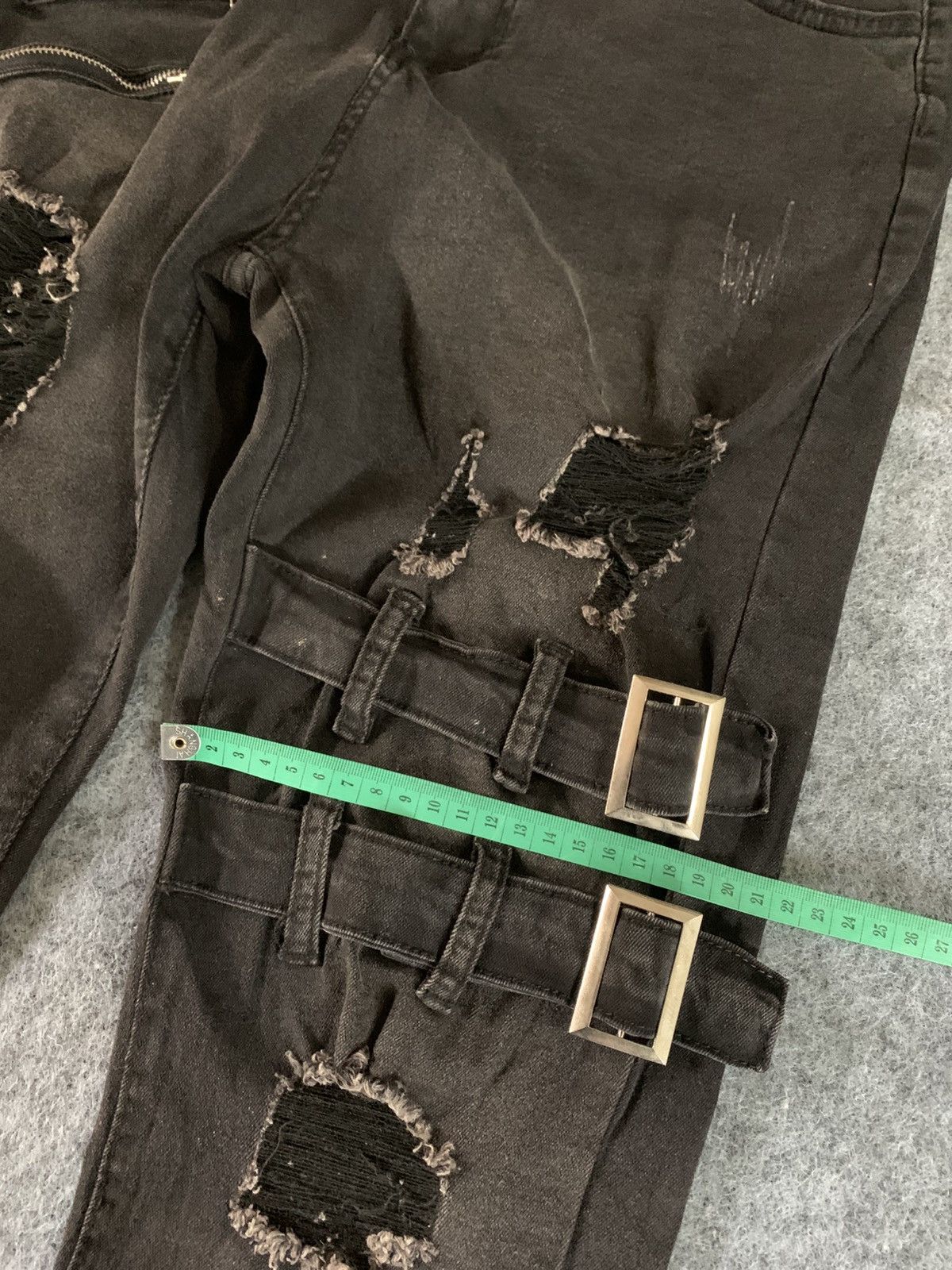 Japanese Brand Vintage Bondage Faded Punk style Size US 28 / EU 44 - 10 Thumbnail