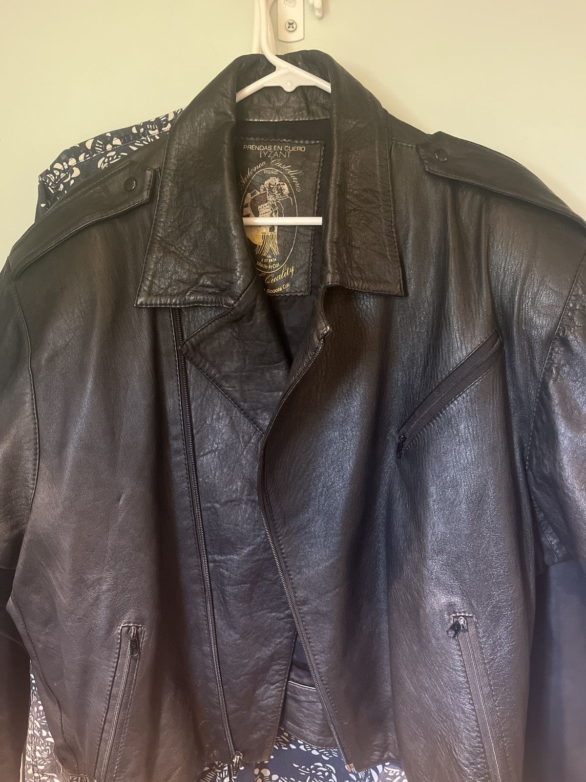 Vintage Vintage Colombian Leather Jacket Size US L / EU 52-54 / 3 - 1 Thumbnail