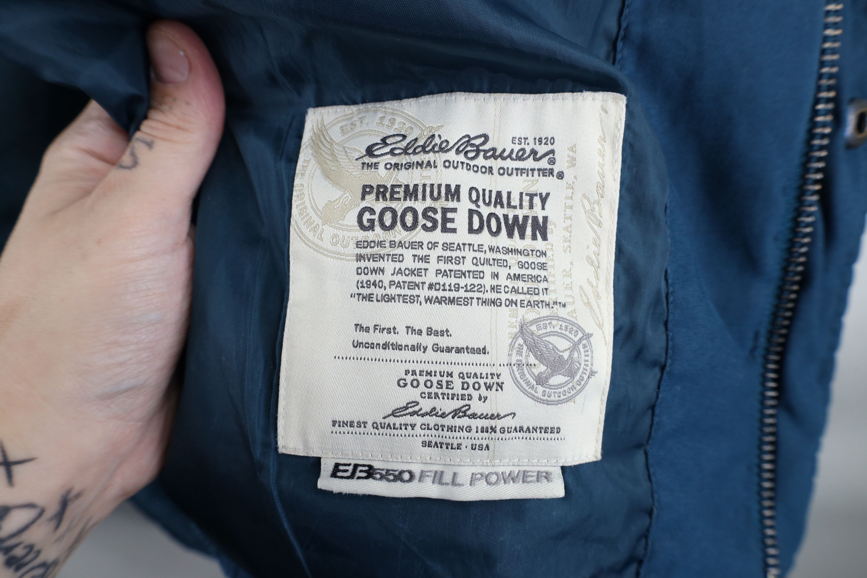 Eddie Bauer × Vintage Vintage Eddie Bauer Spell Out 550 Down Fill Puffer Jacket Size US XXL / EU 58 / 5 - 12 Thumbnail