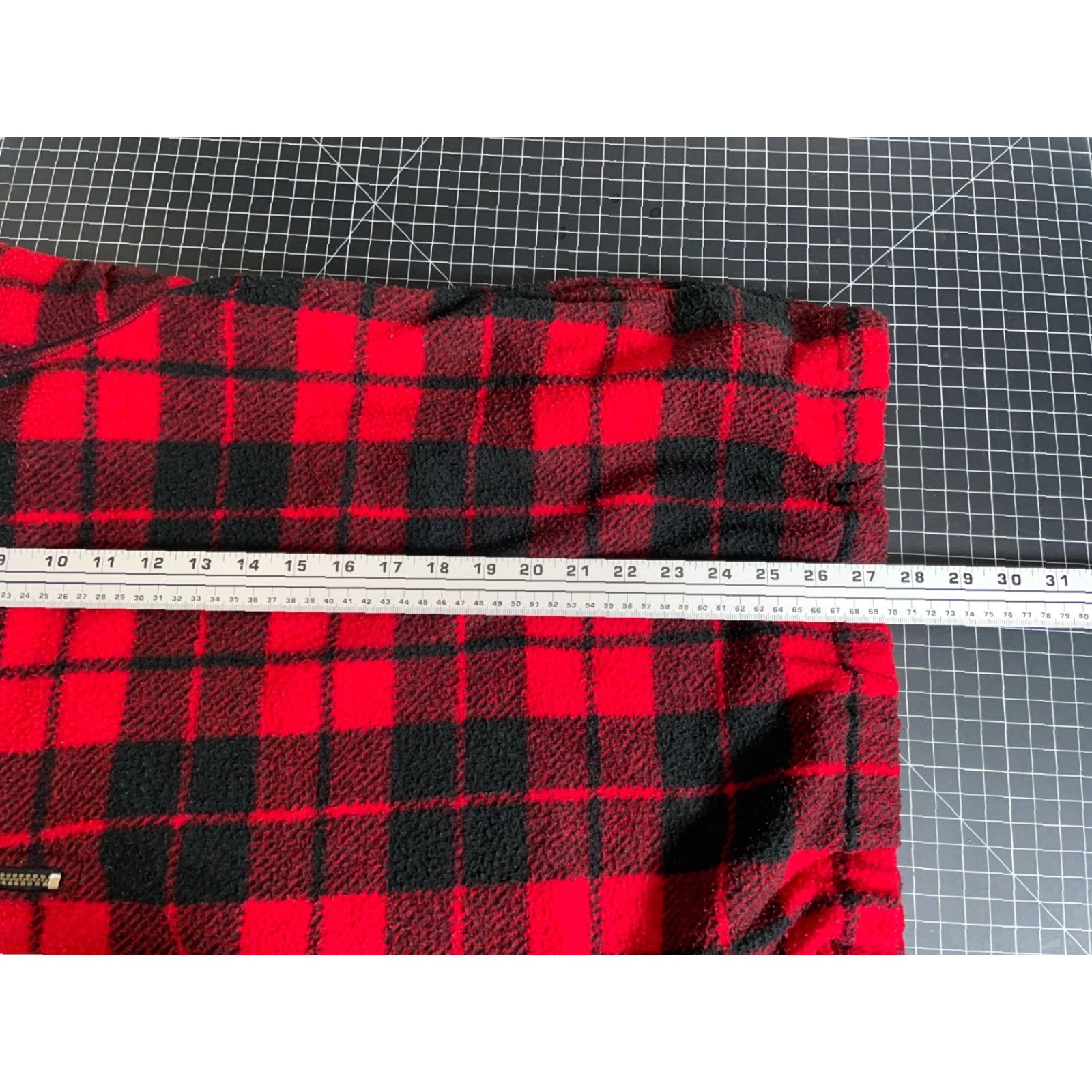 Vintage VINTAGE M.E. Sport 90s Deep Pile 1/4 Zip Fleece Pullover Jacket XL Men Red Black Plaid Relaxed Fit Size US XL / EU 56 / 4 - 6 Thumbnail