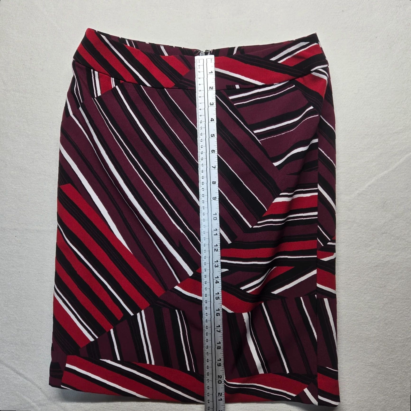 Nine West Nine West Skirt - Women - Knee Length - Striped - Black Red - Size 6 - Casual Work - Polyester - Regular - Multicolor - Womens Size 28" / US 6 / IT 42 - 4 Thumbnail