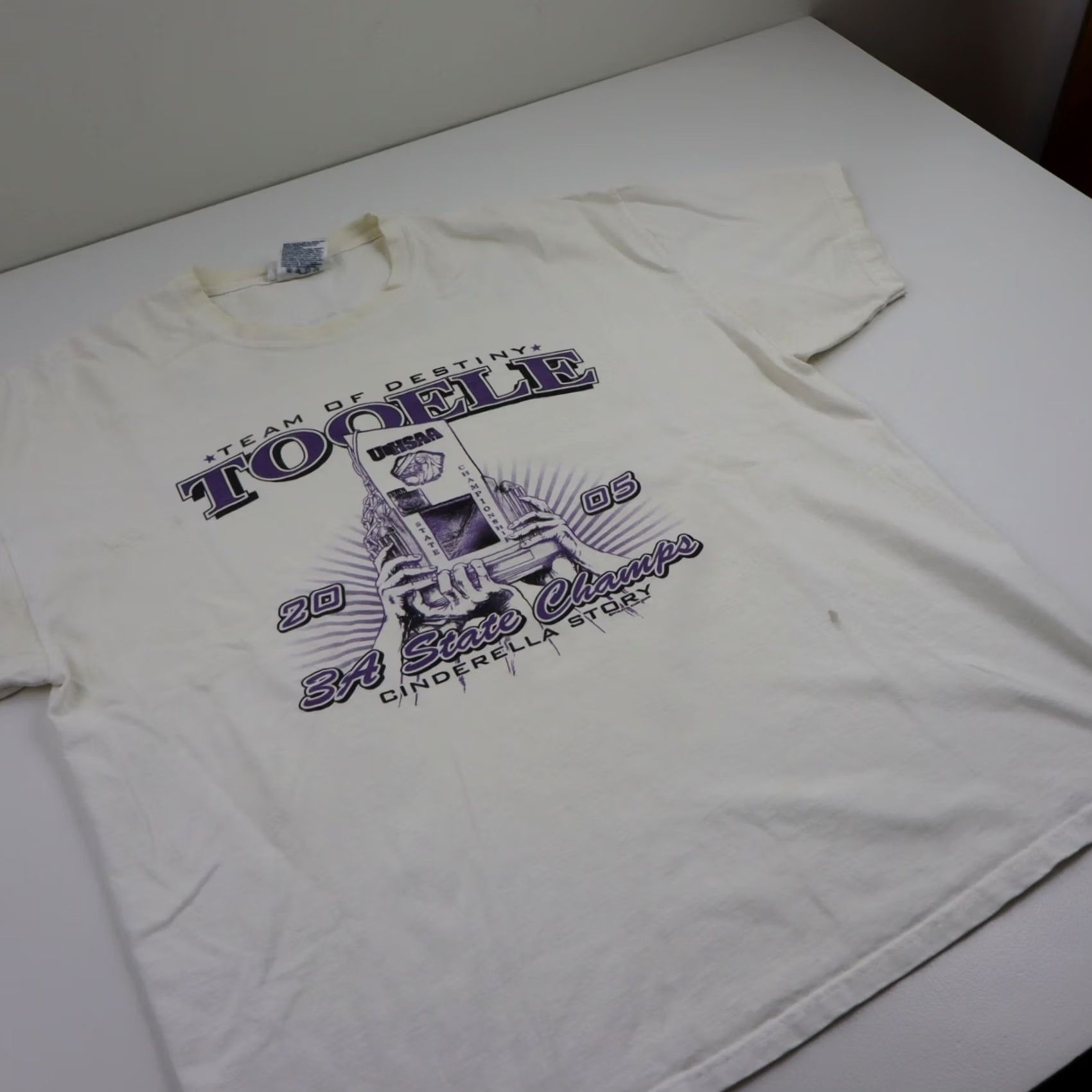 Vintage VINTAGE Tooele Utah Basketball T Shirt Mens XL 2005 State Champs UHSAA High School White Graphic Print Front Back Stadium Pride USA 80s 90s Boys Mens Size US XL / EU 56 / 4 - 3 Thumbnail