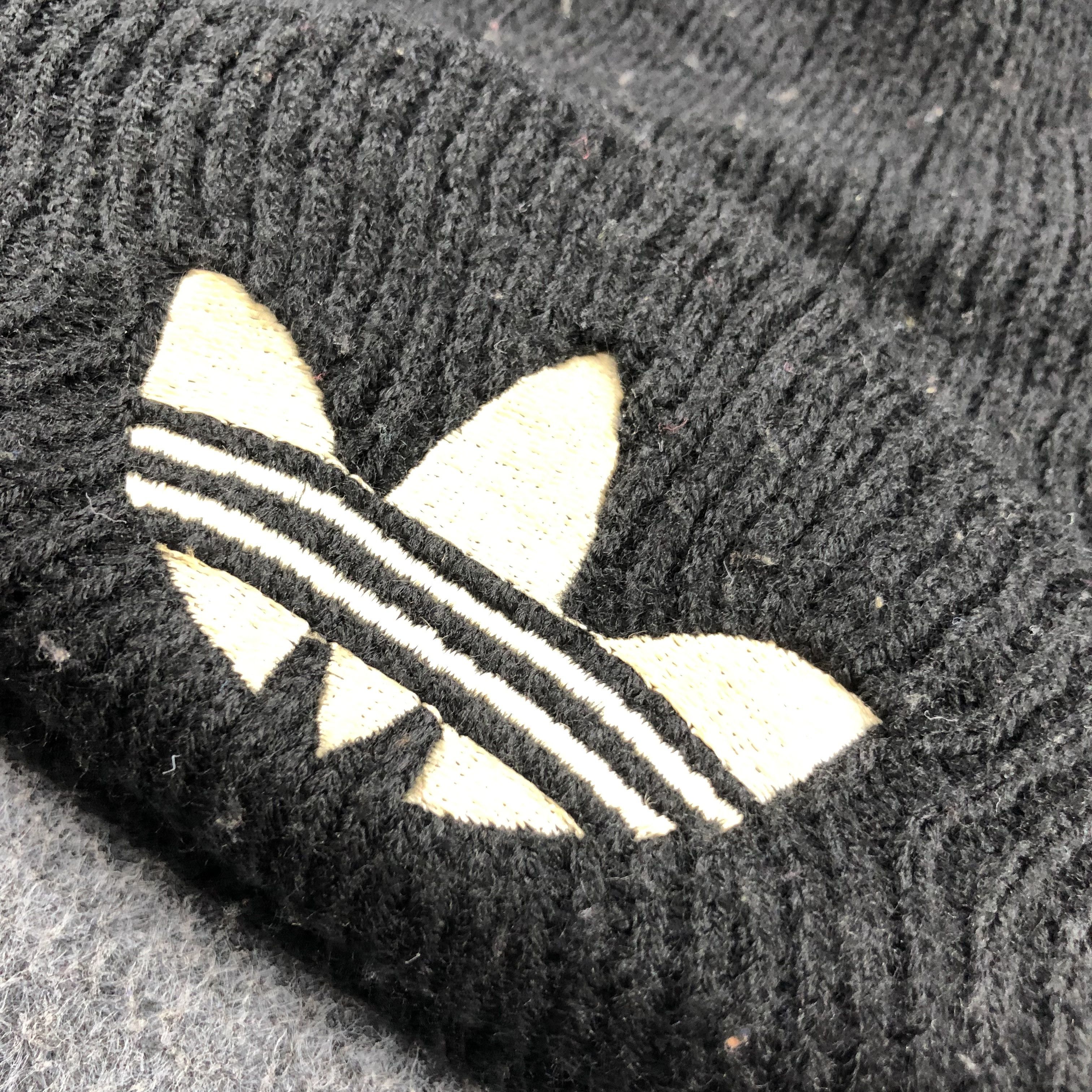 Vintage Adidas Beanie Snowcap Snow Hat B311 Size ONE SIZE - 4 Thumbnail