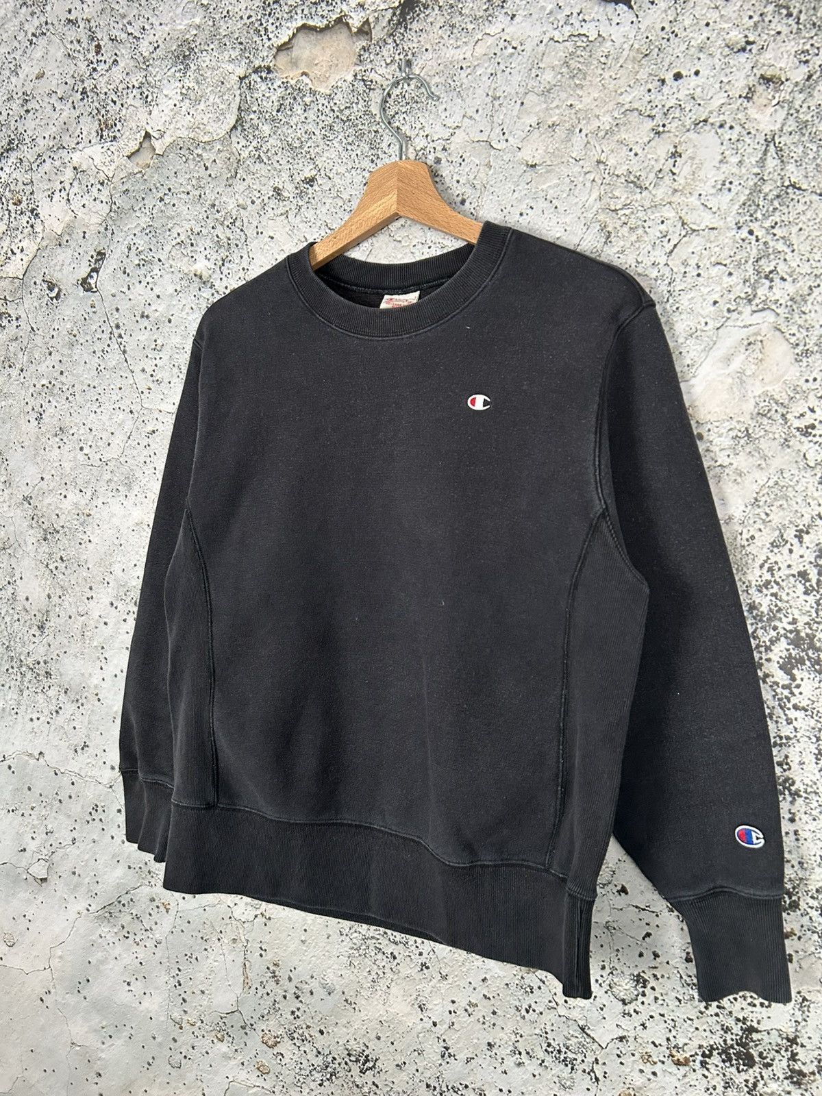 Champion × Vintage Vintage Champion Reverse Weave Black Crewneck 90s Size US S / EU 44-46 / 1 - 2 Thumbnail