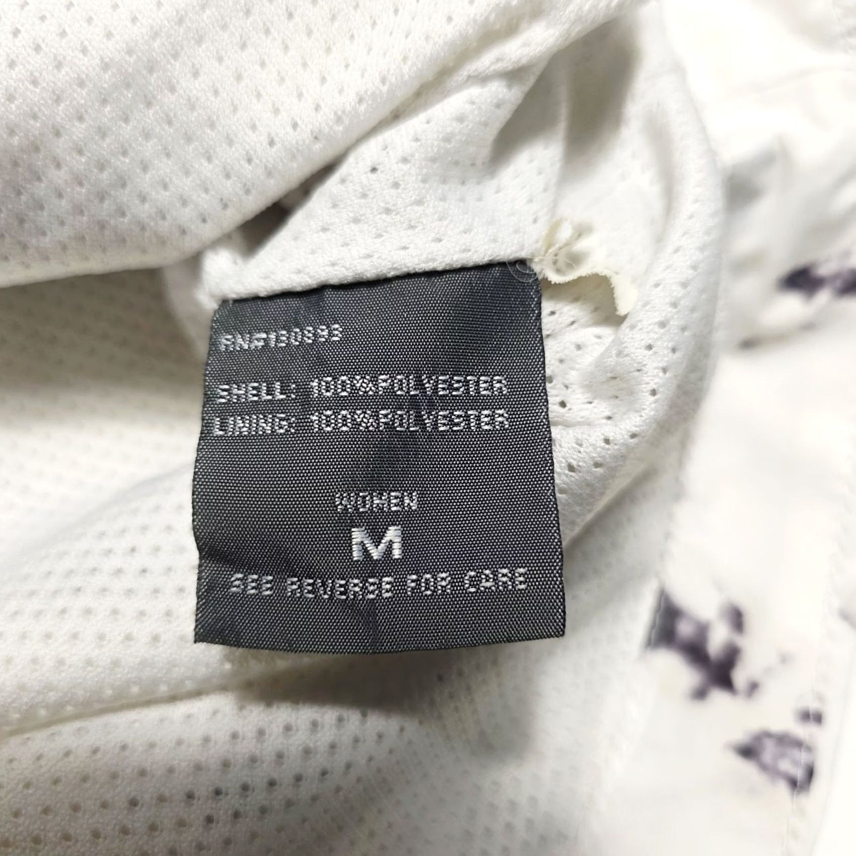 New Balance New Balance Windbreaker Hood Zip Women White Medium Jacket Regular Size M Size M / US 6-8 / IT 42-44 - 5 Thumbnail