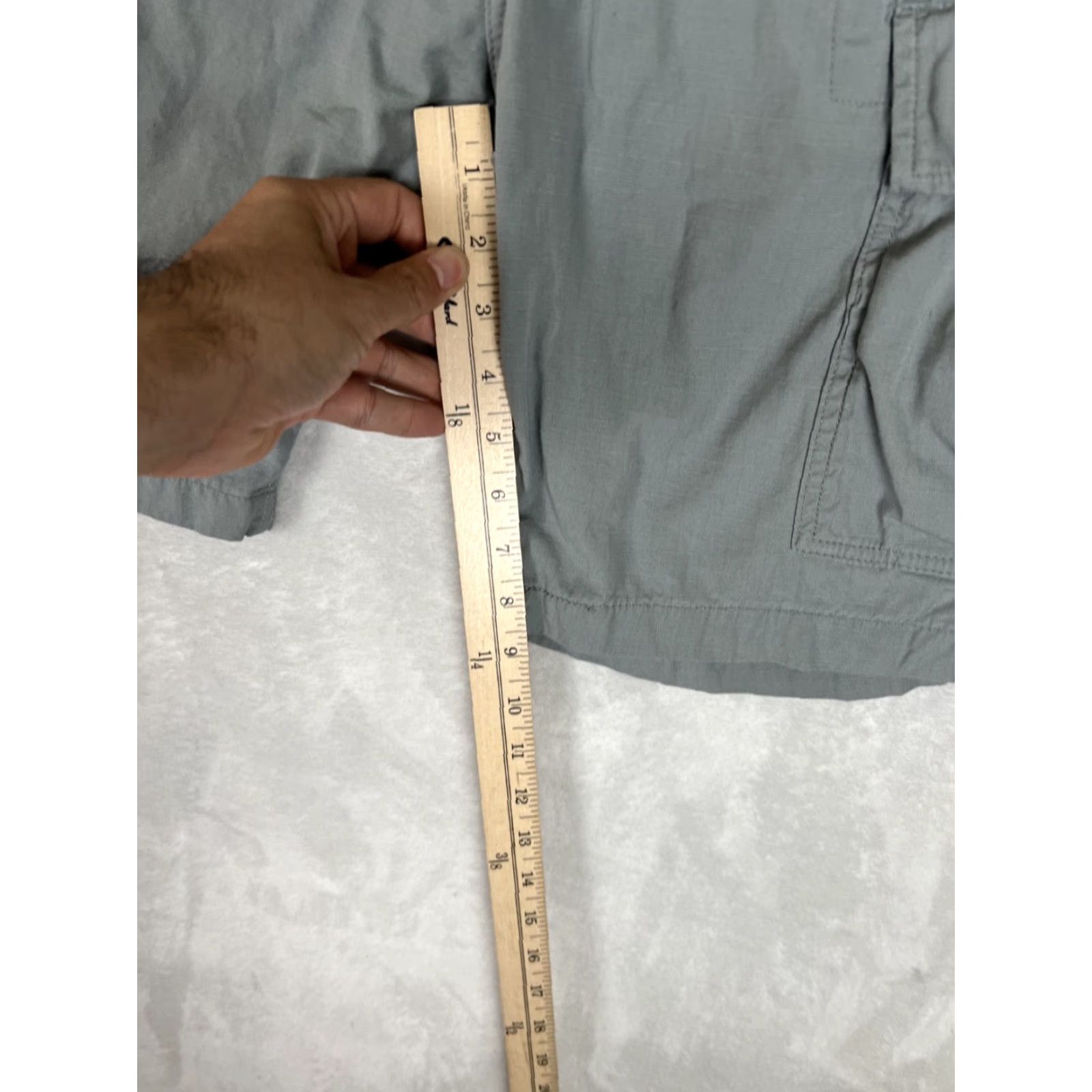 Levi's Levi’s Gray Cargo Shorts Size 32 Ripstop Y2K Utility Cargo Pocket Casual Mens Shorts 90s Summer Spring Size US 40 / EU 56 - 3 Thumbnail