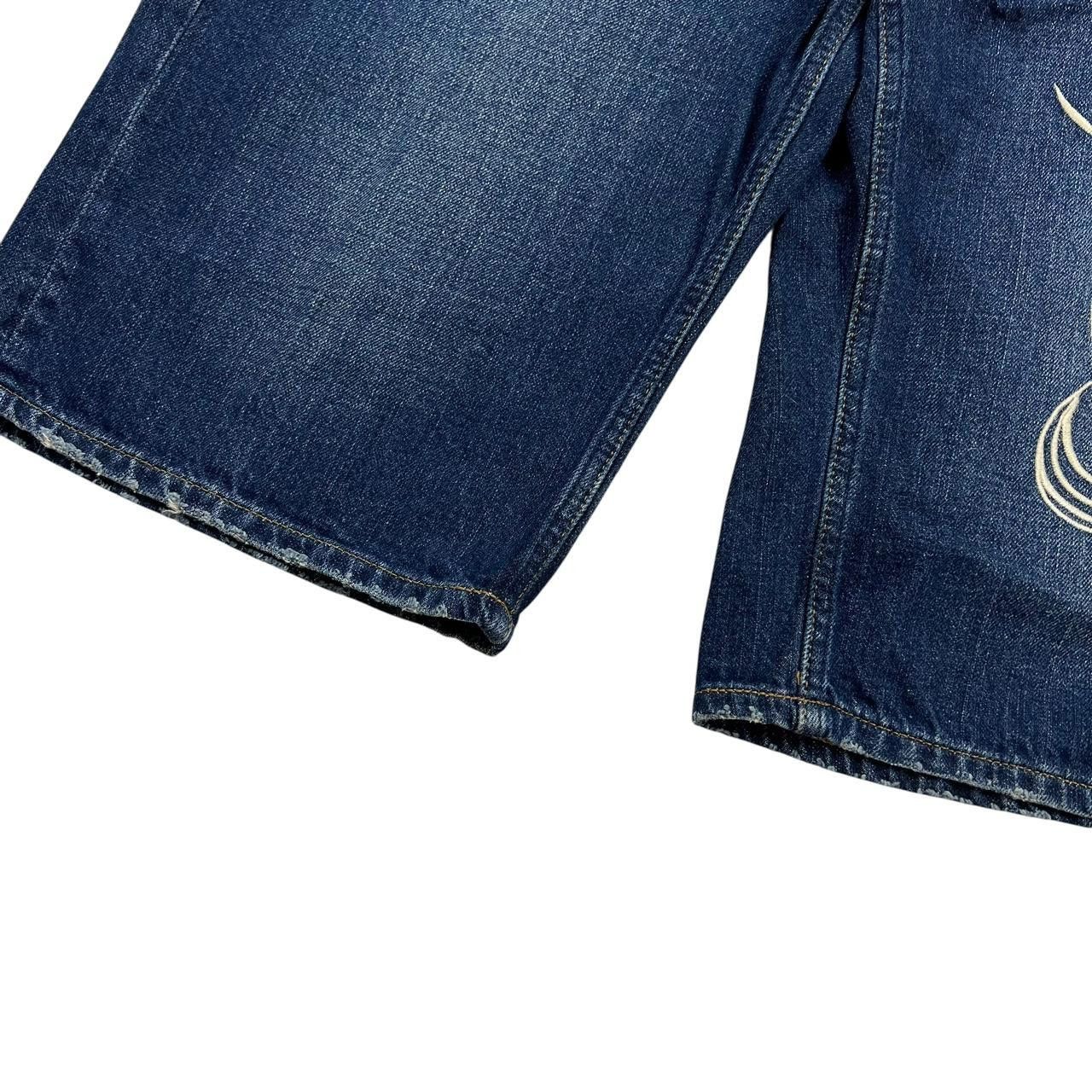 Karakuri Tamashii Karakuri Tamashii Embroidered Koi Fish Denim Shorts Waist 34 Size US 34 / EU 50 - 7 Thumbnail