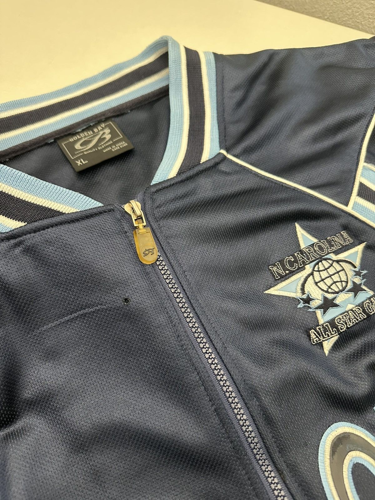 NCAA Vintage Y2K North Carolina 89 GoldenBay All Star game Jacket Size US XL / EU 56 / 4 - 9 Thumbnail
