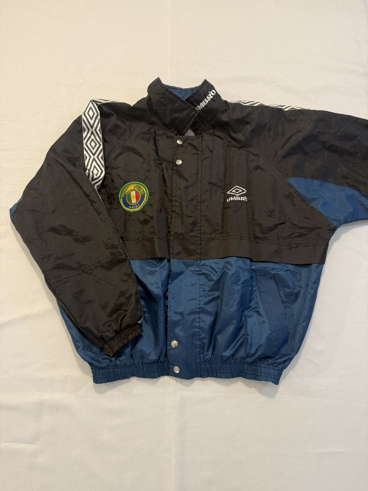 Umbro Vintage 90s Umbro Track Jacket Size US L / EU 52-54 / 3 - 2 Thumbnail