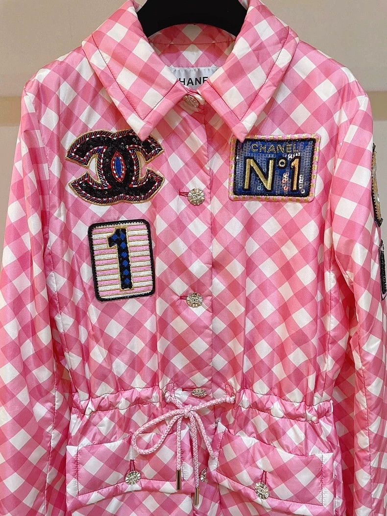 Chanel Chanel 23C pink and white plaid logo waist jacket Size S / US 4 / IT 40 - 4 Thumbnail