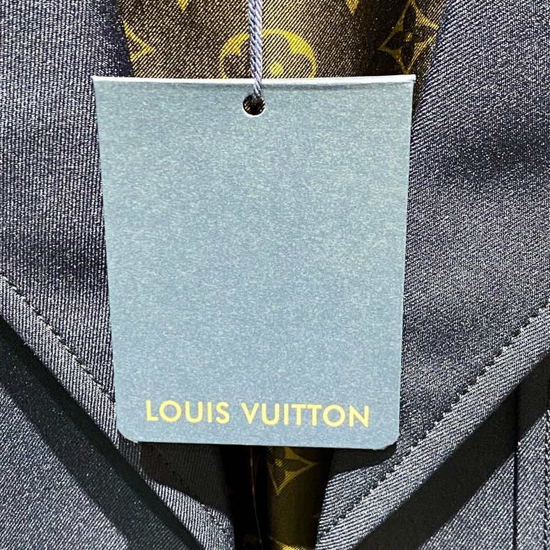Louis Vuitton Louis Vuitton Midnight blue embroidered logo blazer jacket Size US XS / EU 42 / 0 - 8 Thumbnail
