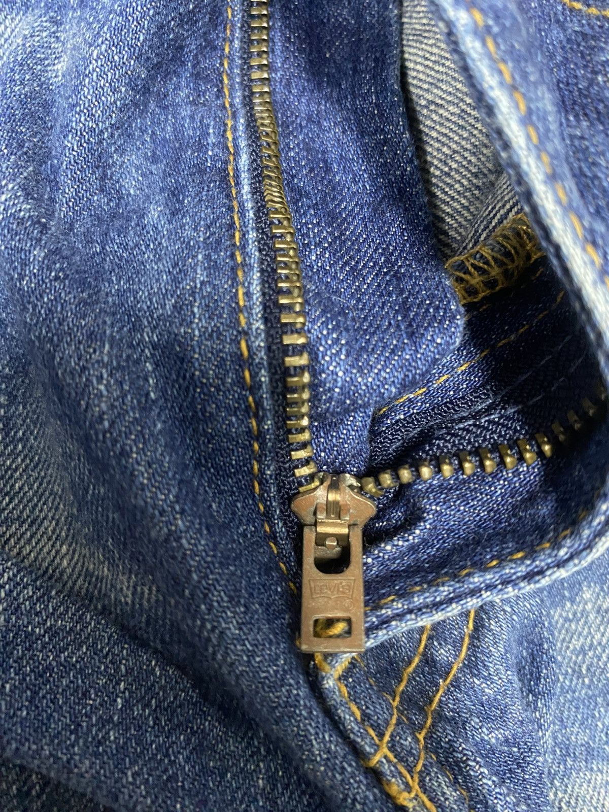 Levi's Size 32x30 Vintage Levis 505 Distressed Jeans Faded Pants Size US 32 / EU 48 - 8 Thumbnail