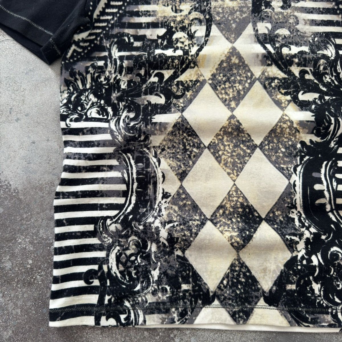 20471120 Avant Garde Vintage Unisex T-Shirt (JPG Gaultier style) Size US M / EU 48-50 / 2 - 5 Thumbnail