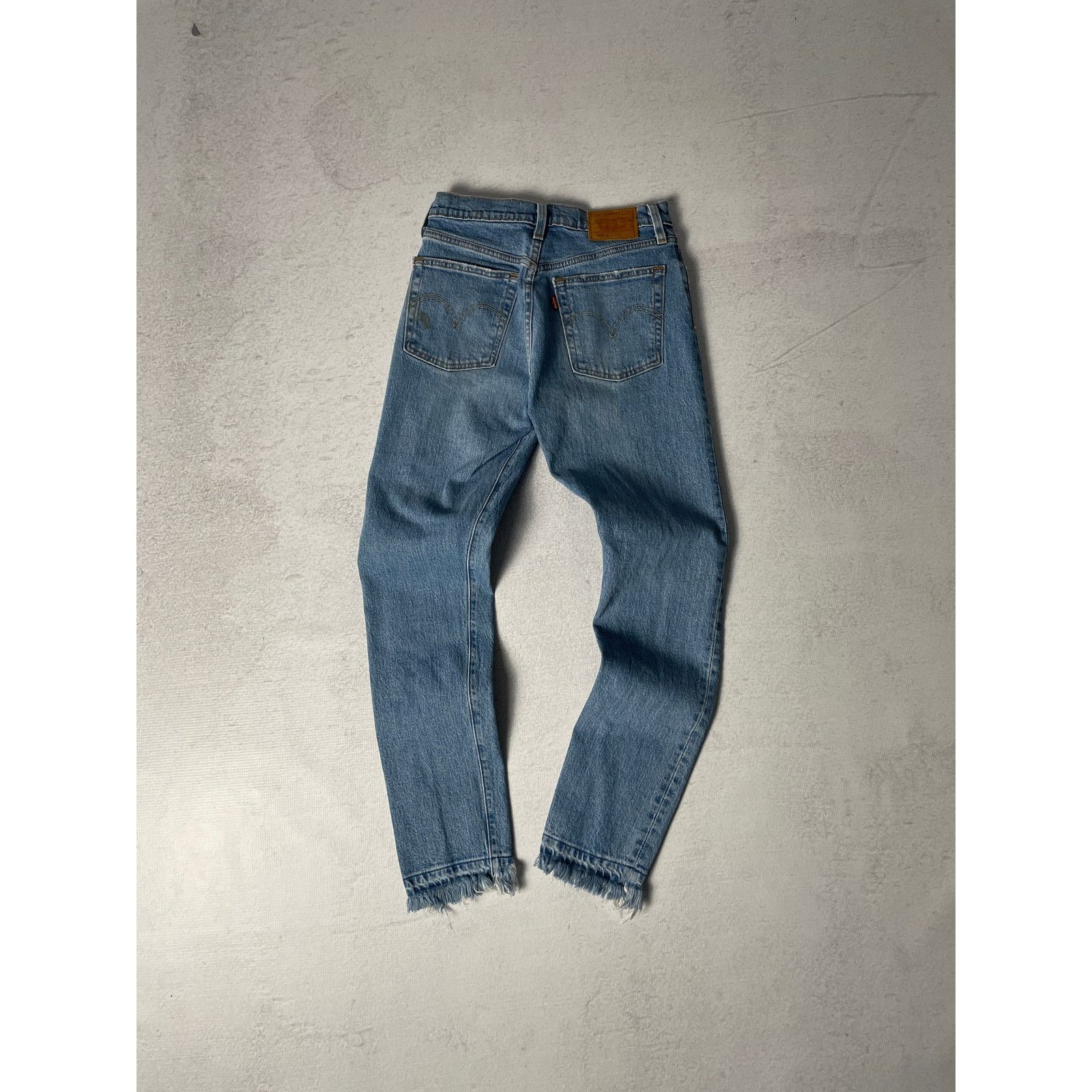 Levi's Vintage Levis 501 Jeans, Women Levis Jeans - Women's 26 x 28 Size 26" / US 2 / IT 38 - 2 Thumbnail