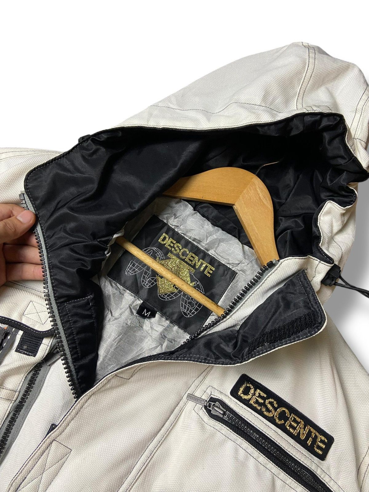 Descente × Japanese Brand × Vintage Vintage DESCENTE Snowboard Ski Wear Jacket (119) Size US M / EU 48-50 / 2 - 6 Thumbnail
