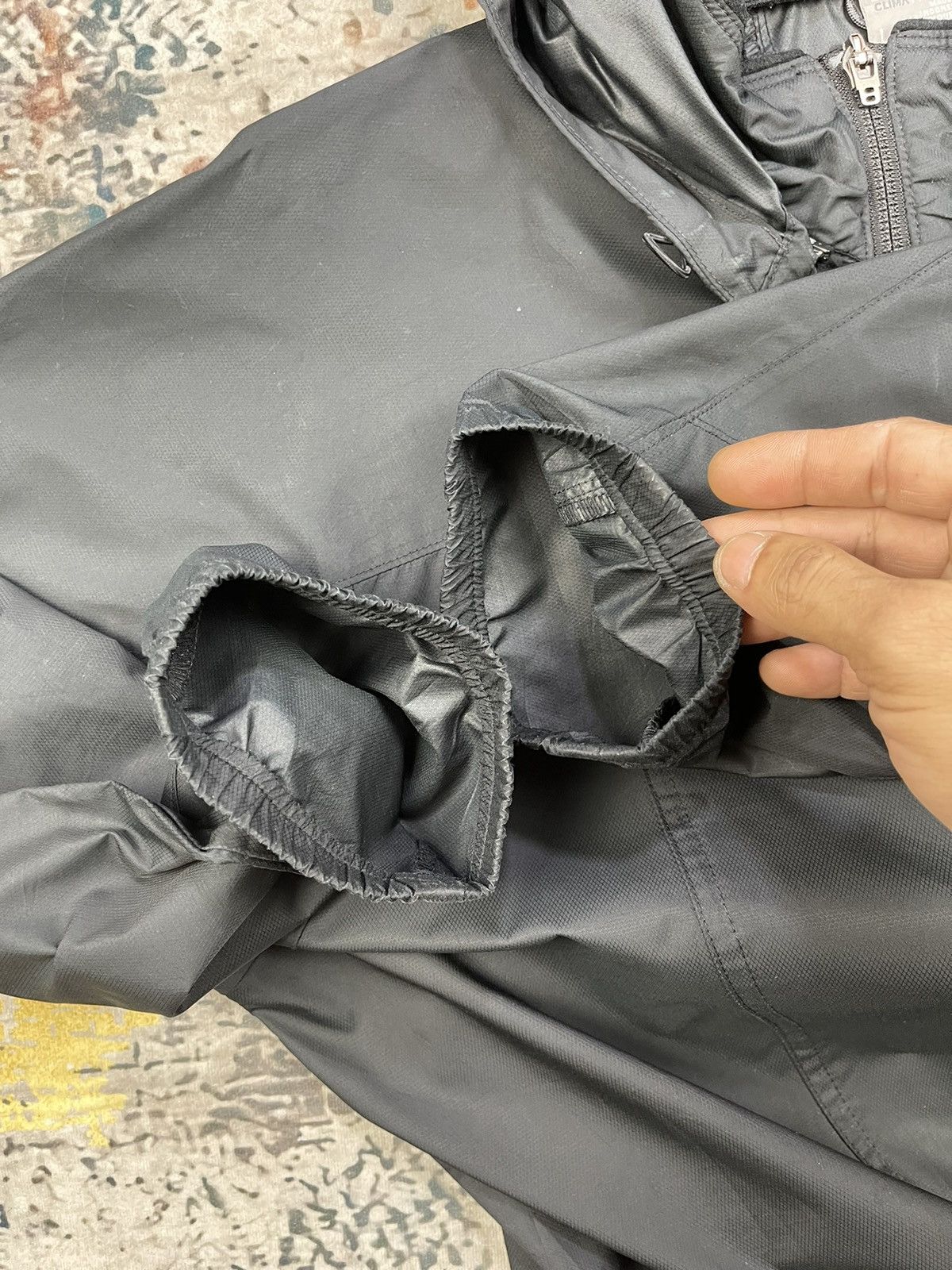 Nike ACG Vintage Nike ACG Assymetrical Zipper Windbreakers Size US M / EU 48-50 / 2 - 15 Thumbnail