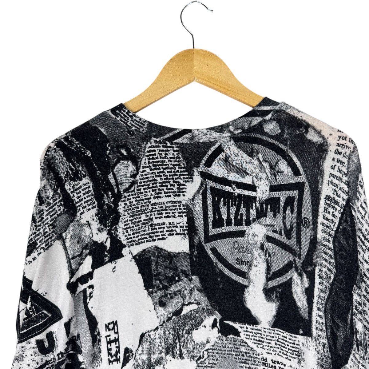KTZ ☀️KTZ NEWSPAPER OVERSIZED T SHIRTS Size US XS / EU 42 / 0 - 8 Thumbnail