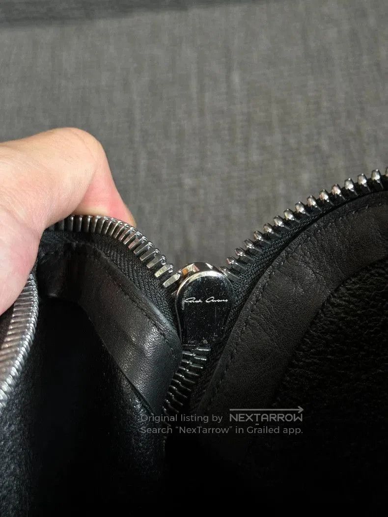 Rick Owens Rick Owens Cowhide zipper clutch bag. Size ONE SIZE - 6 Thumbnail